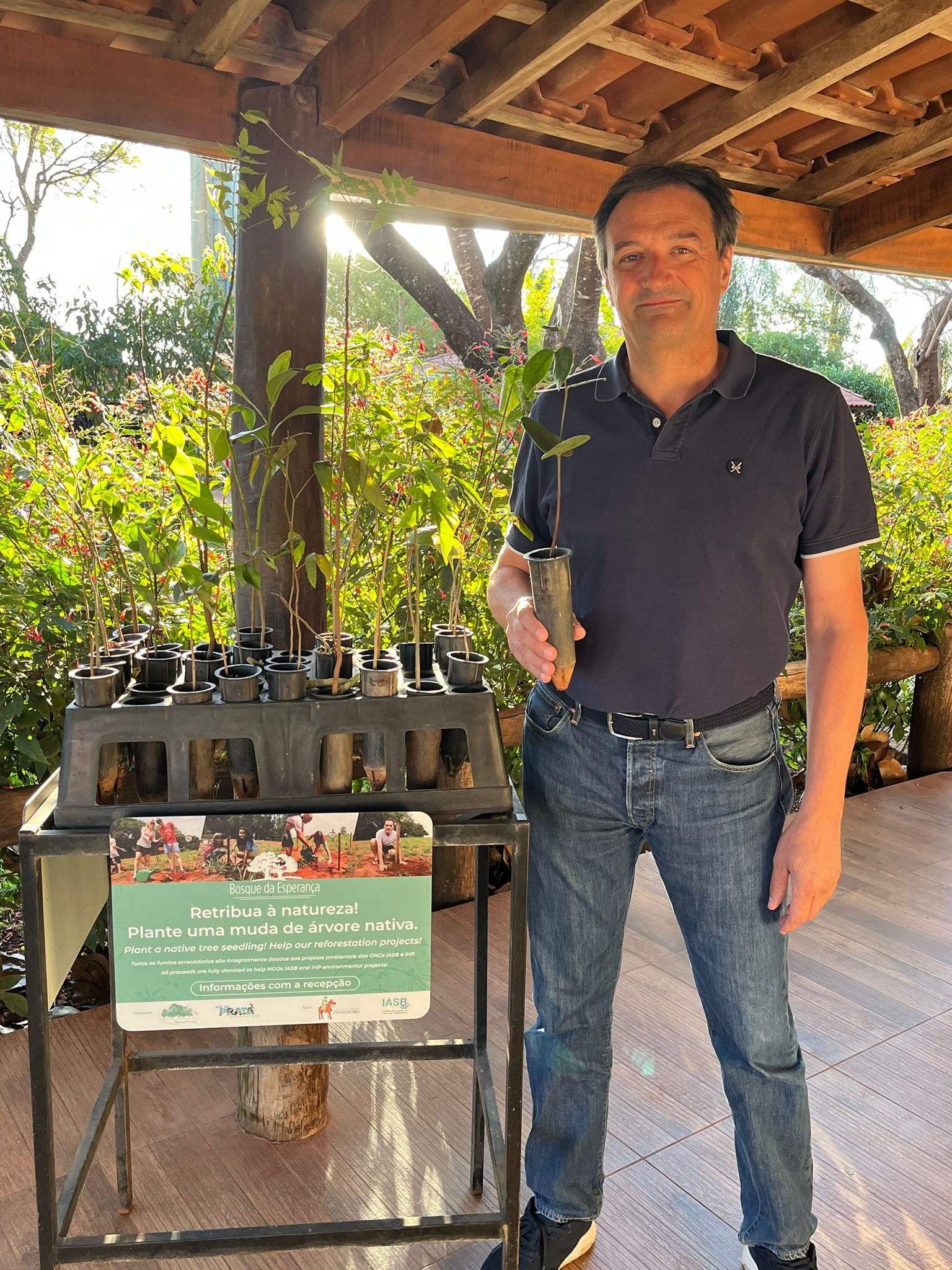 Plantation d’arbres – projets environnementaux chez Lelièvre au Brésil