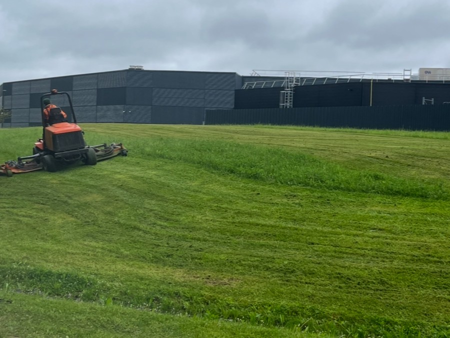 Tonte des espaces verts de la communeauté de communes de Marne et Gondoire (77)